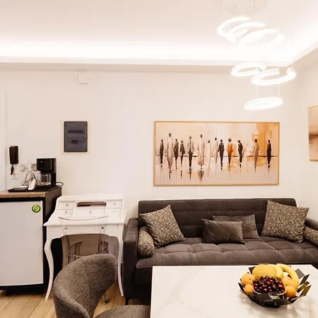 Doll Apartament *